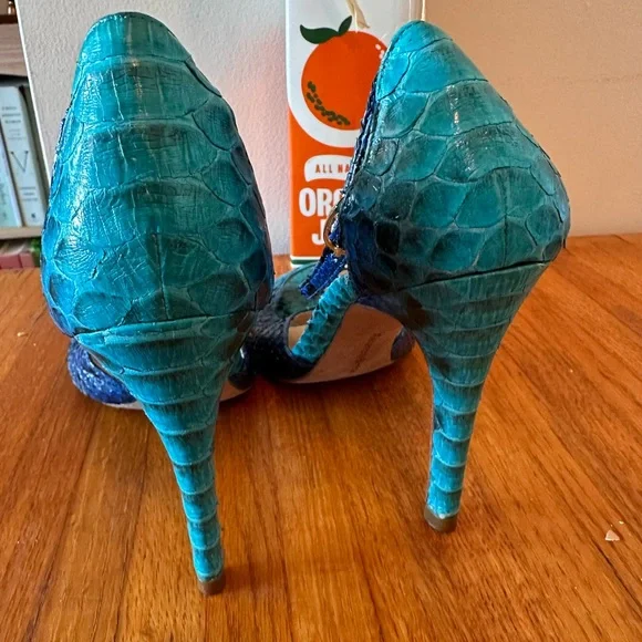 Alexrandre Birman Multi Blue Snakeskin Heels, Size 9.5 - Picture 6 of 9